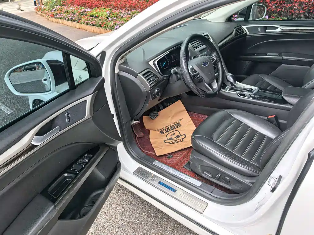 Ford Mondeo — миниатюра 4
