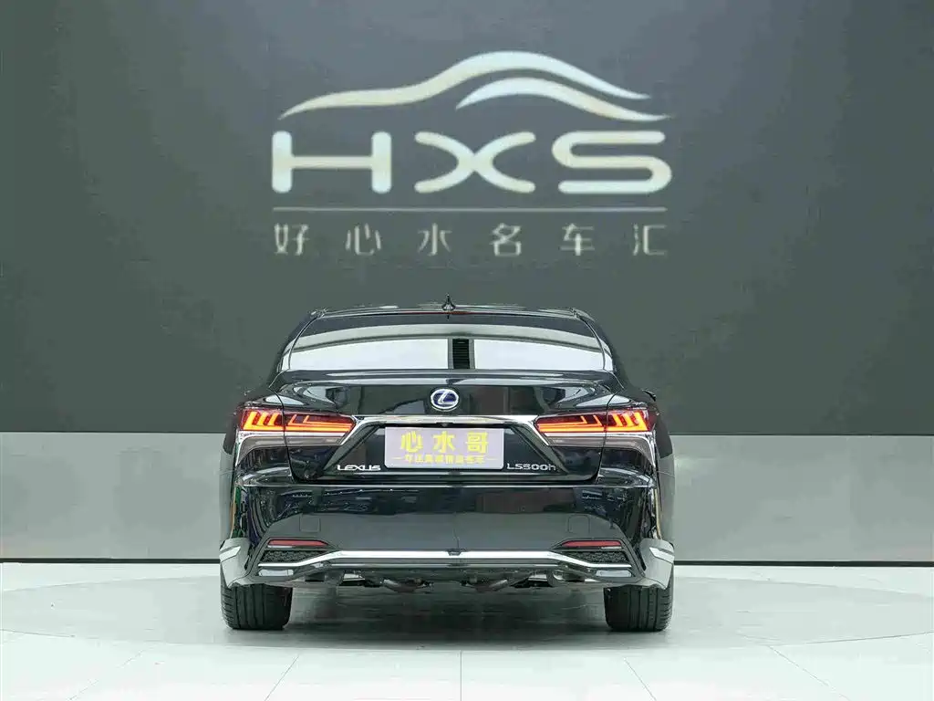 Lexus LS — миниатюра 5