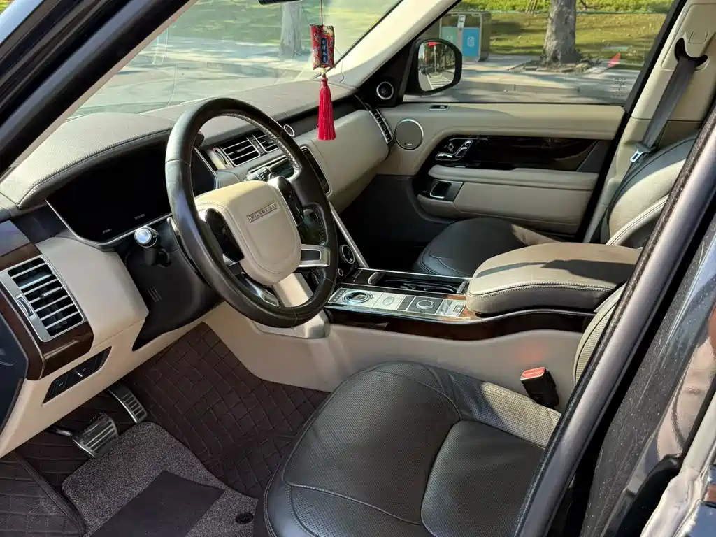 Land Rover Range Rover — миниатюра 4