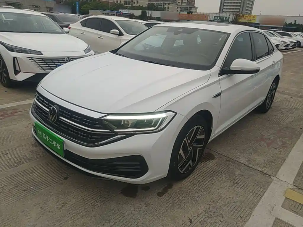 Volkswagen Sagitar — миниатюра 2