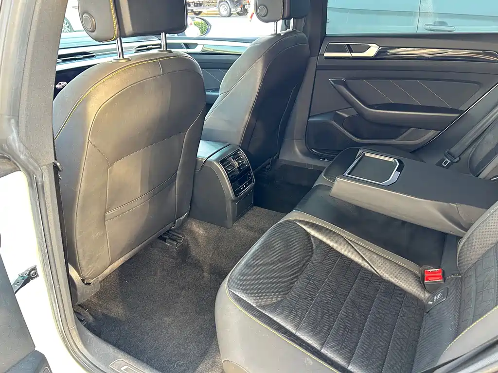 Volkswagen CC — миниатюра 6