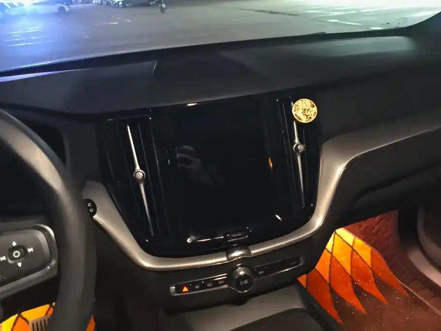 Volvo XC60 — миниатюра 13