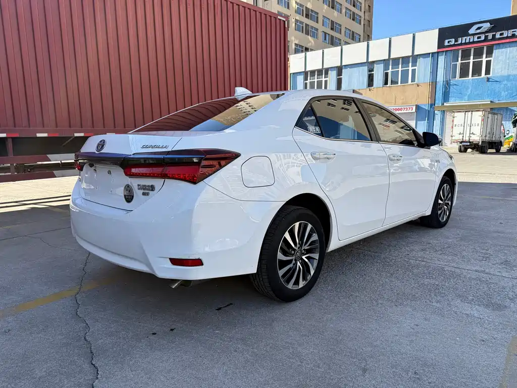 TOYOTA COROLLA DUAL ENGINE E+