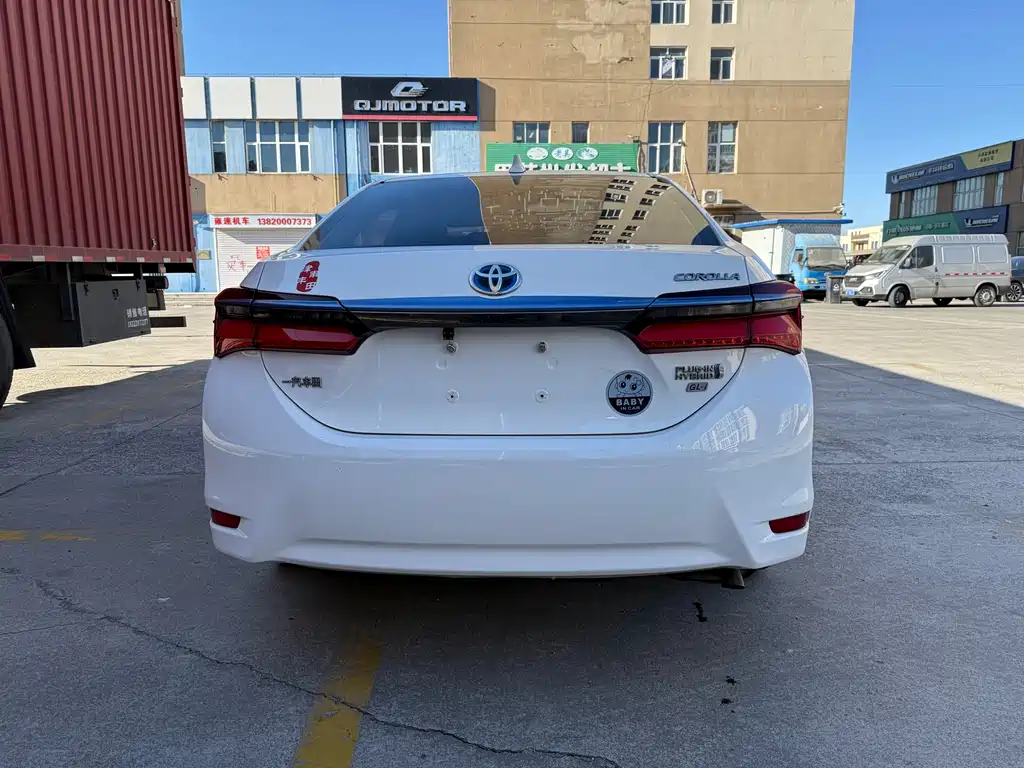 TOYOTA COROLLA DUAL ENGINE E+