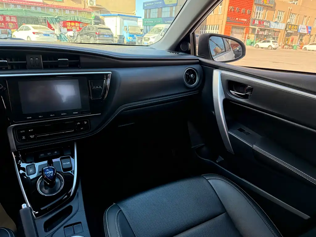 TOYOTA COROLLA DUAL ENGINE E+