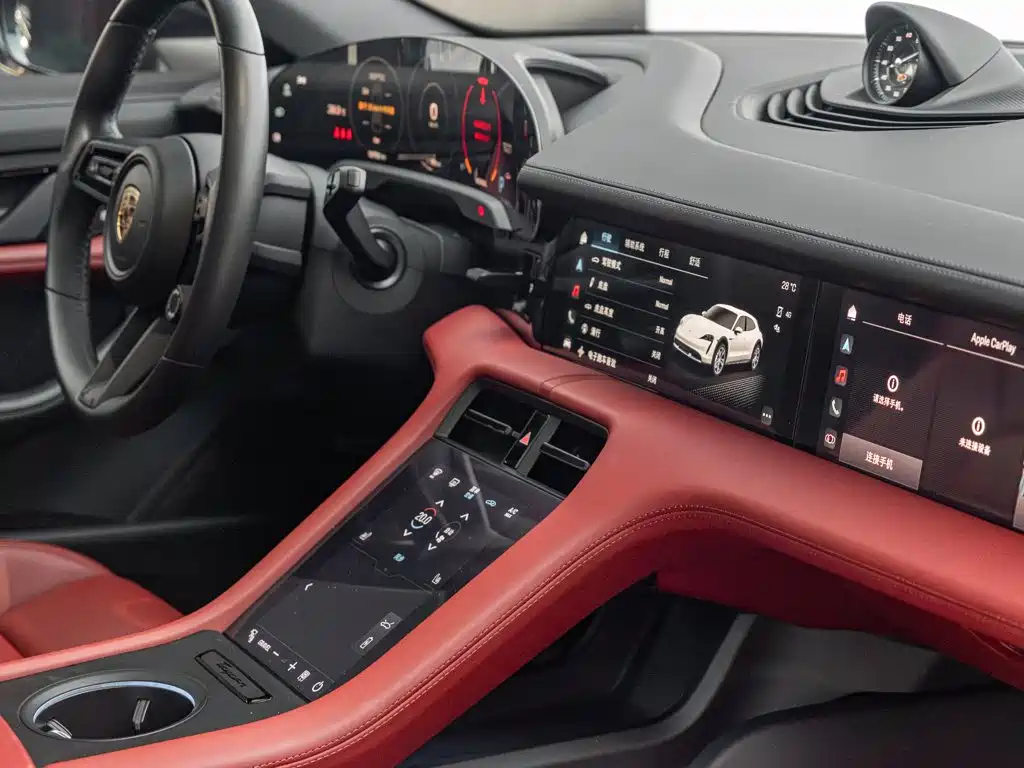 Porsche Taycan — миниатюра 18