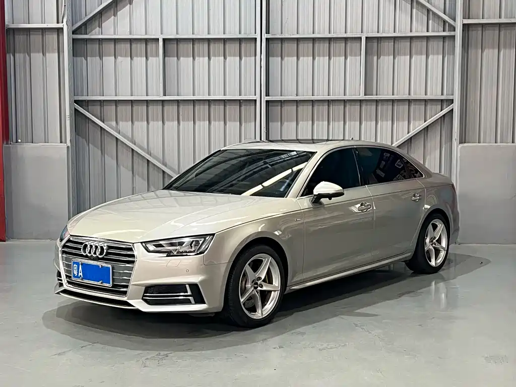 Audi A4L 2018