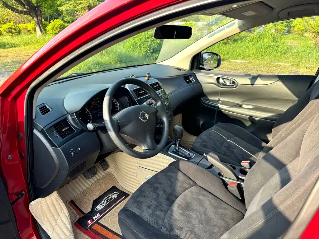 Nissan Tiida — миниатюра 4