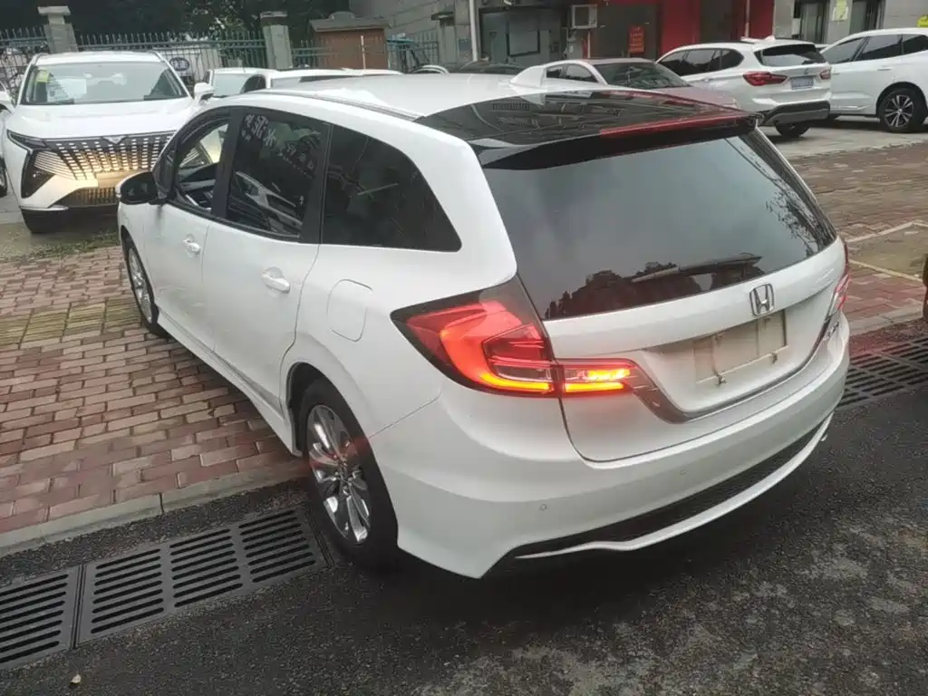 Honda Jade — миниатюра 5