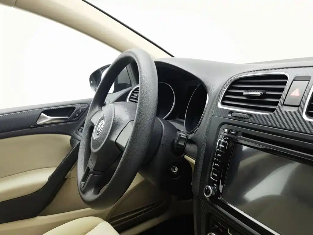 Volkswagen Golf — миниатюра 22