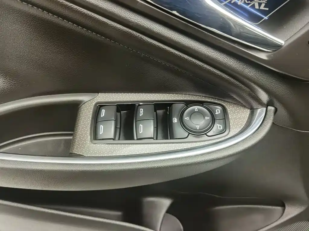 Chevrolet Malibu XL — миниатюра 9