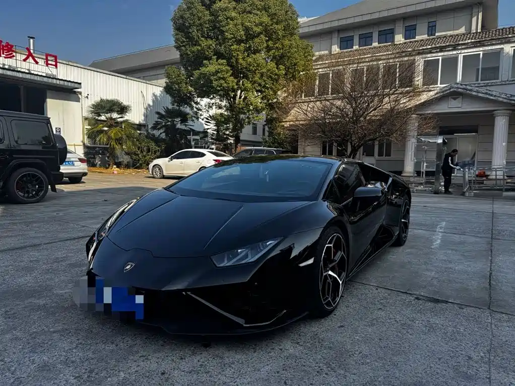 Lamborghini Huracán 2021