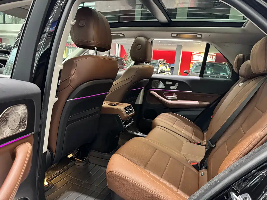 Mercedes-Benz GLE (Import) — миниатюра 18