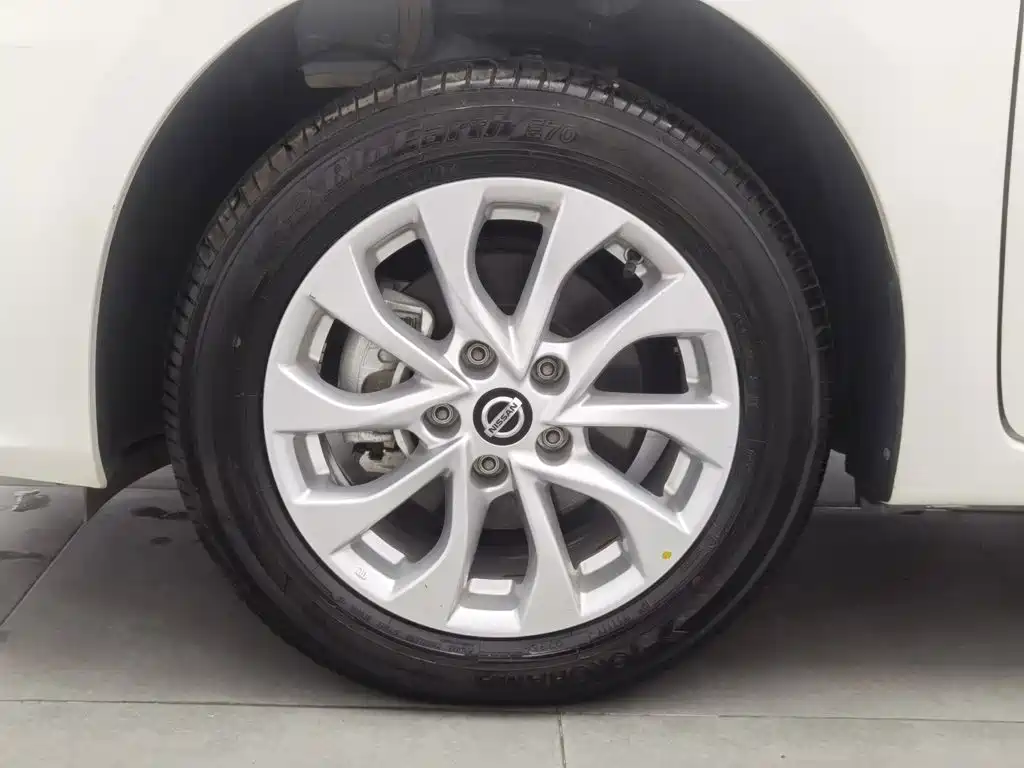 Nissan Sylphy — миниатюра 17
