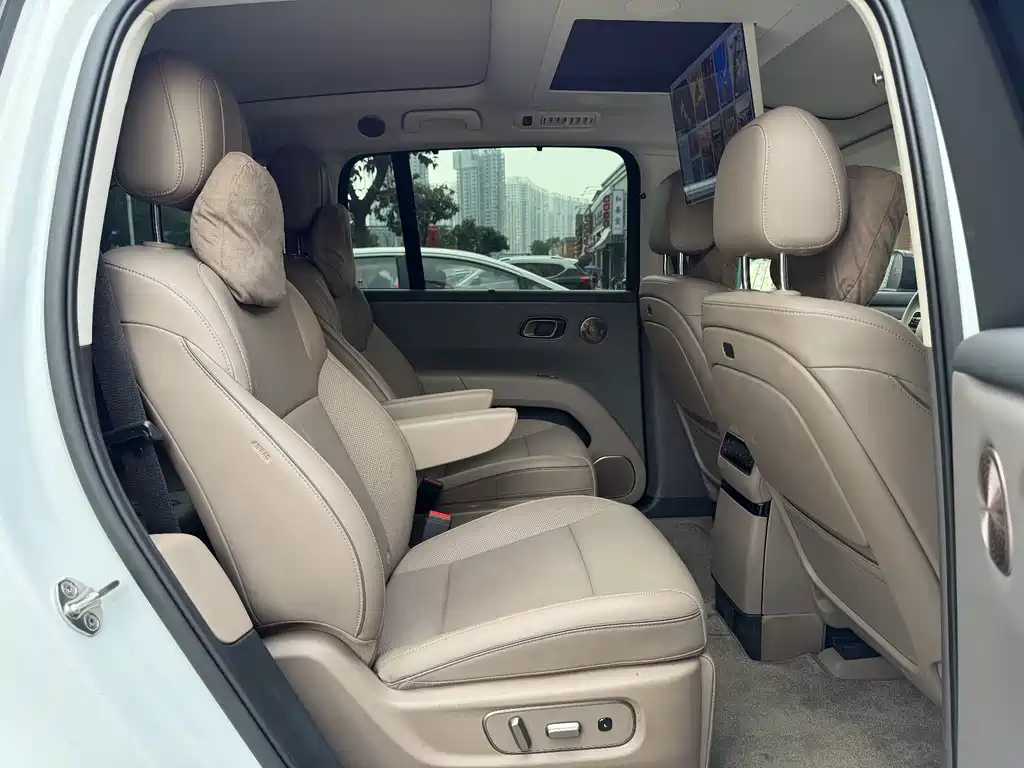 Li Auto Li i8 — миниатюра 12