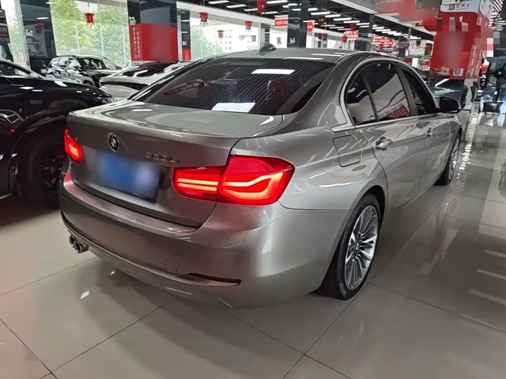 BMW 3 Series — миниатюра 7