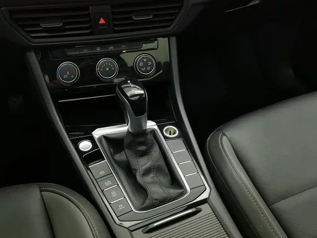 Volkswagen Sagitar — миниатюра 13