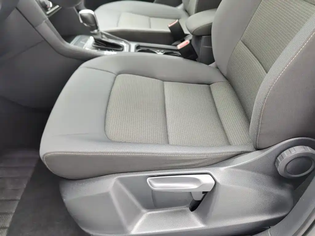 Volkswagen Golf Sportsvan — миниатюра 20