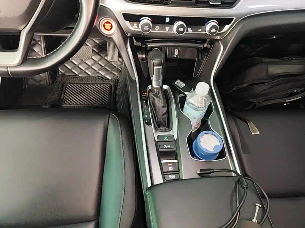 Honda Accord — миниатюра 14