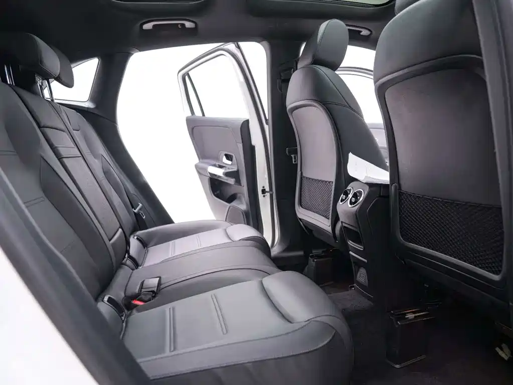 Mercedes-Benz GLA — миниатюра 25
