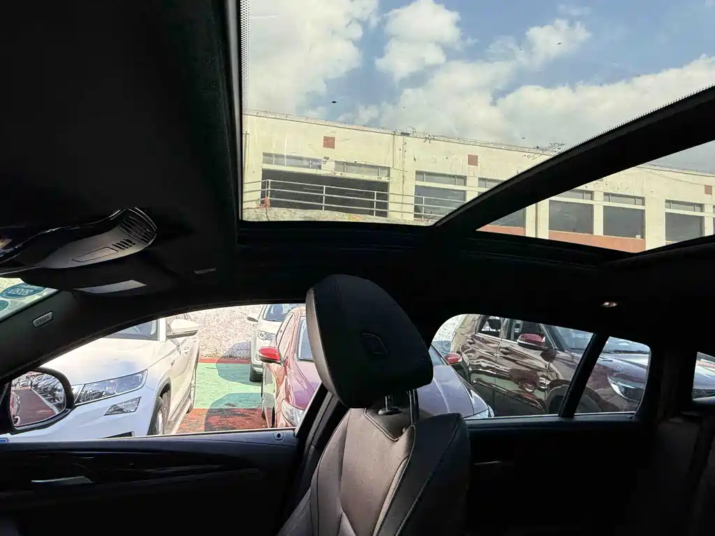 BMW X4 — миниатюра 10