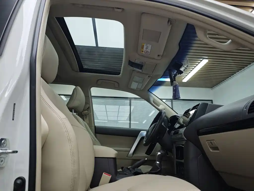 Toyota Prado (Import) — миниатюра 28