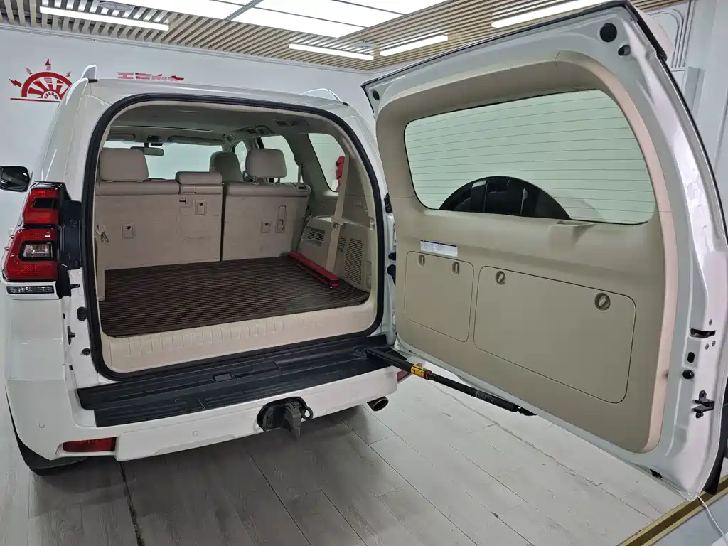 Toyota Prado (Import) — миниатюра 11