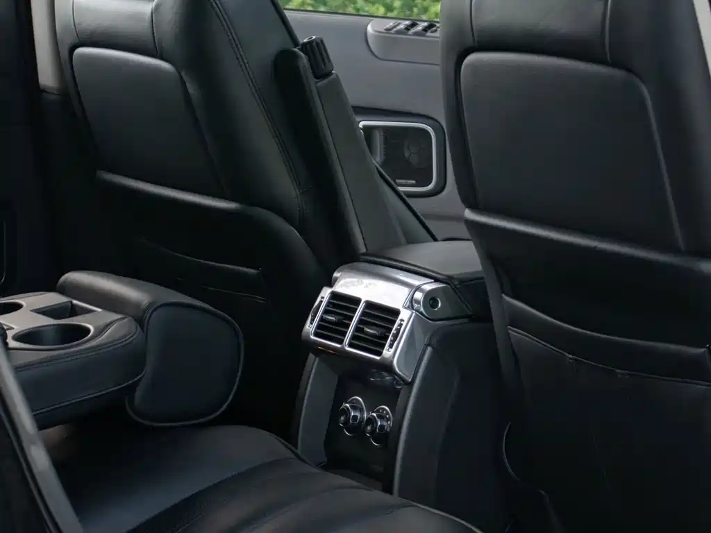 Land Rover Range Rover — миниатюра 17