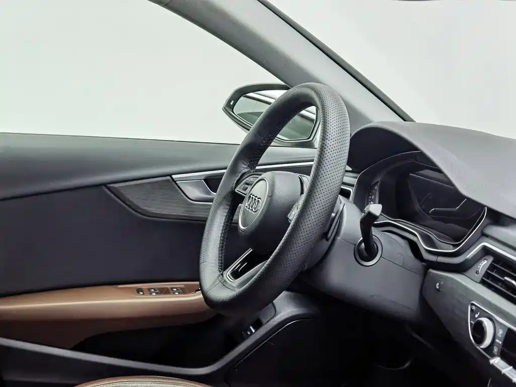 Audi A4L — миниатюра 22