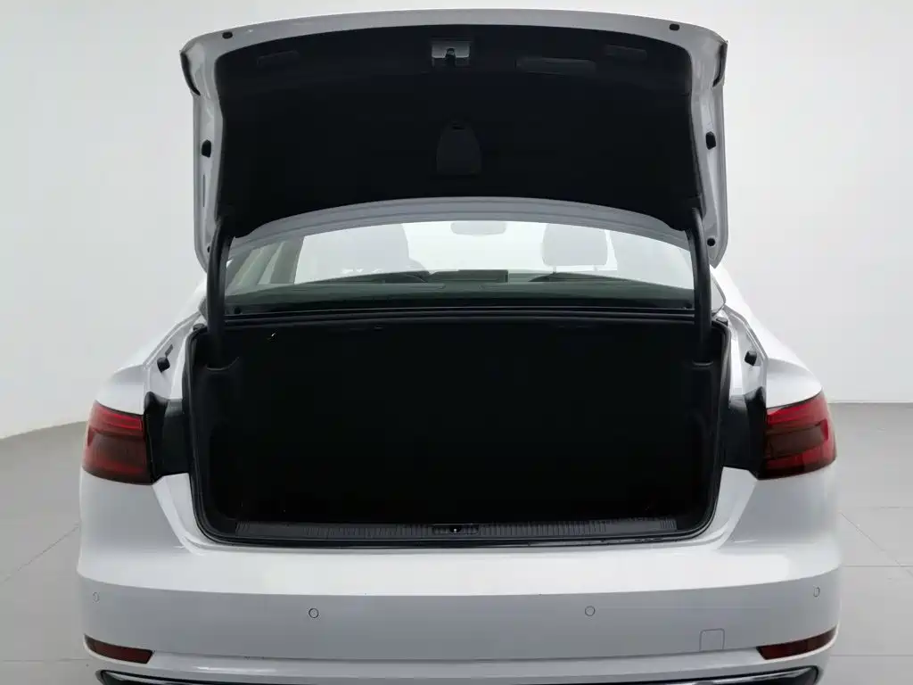 Audi A4L — миниатюра 16