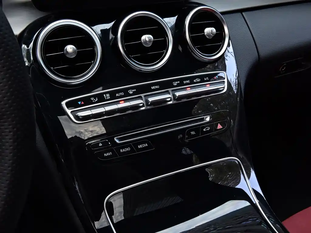 Mercedes-Benz C-Class — миниатюра 19
