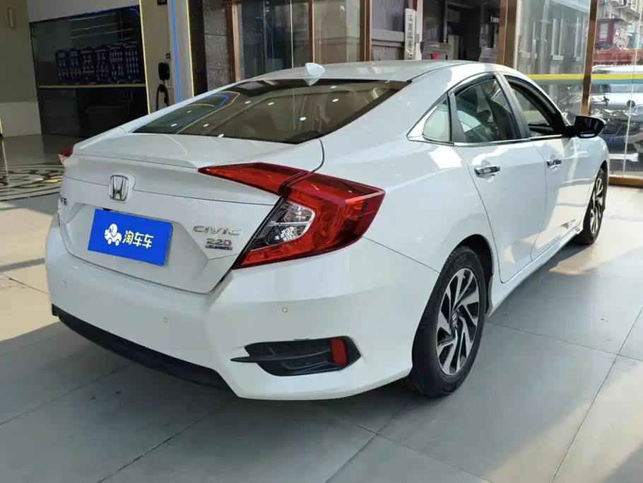 Honda Civic — миниатюра 3