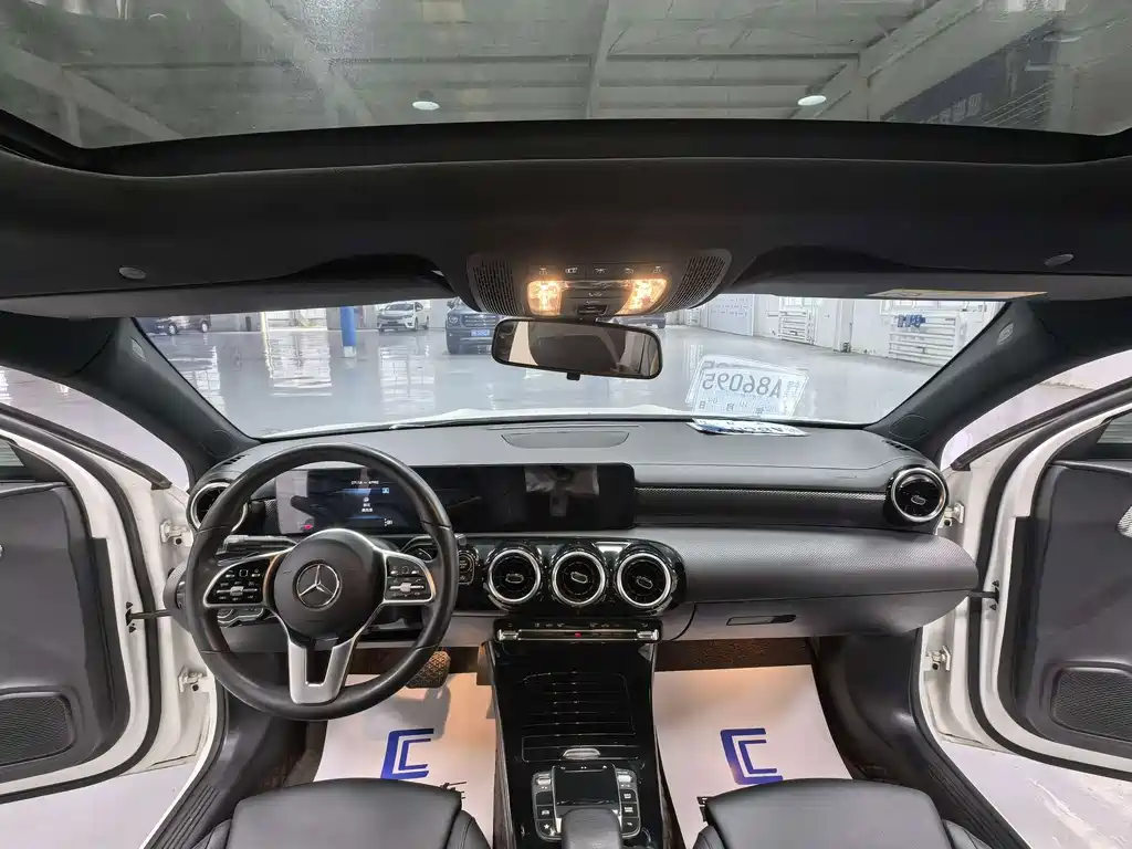 Mercedes-Benz A-Class — миниатюра 10