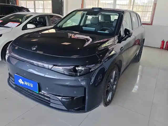 ZERO-RUNNING CAR ZERO RUN C10 2024