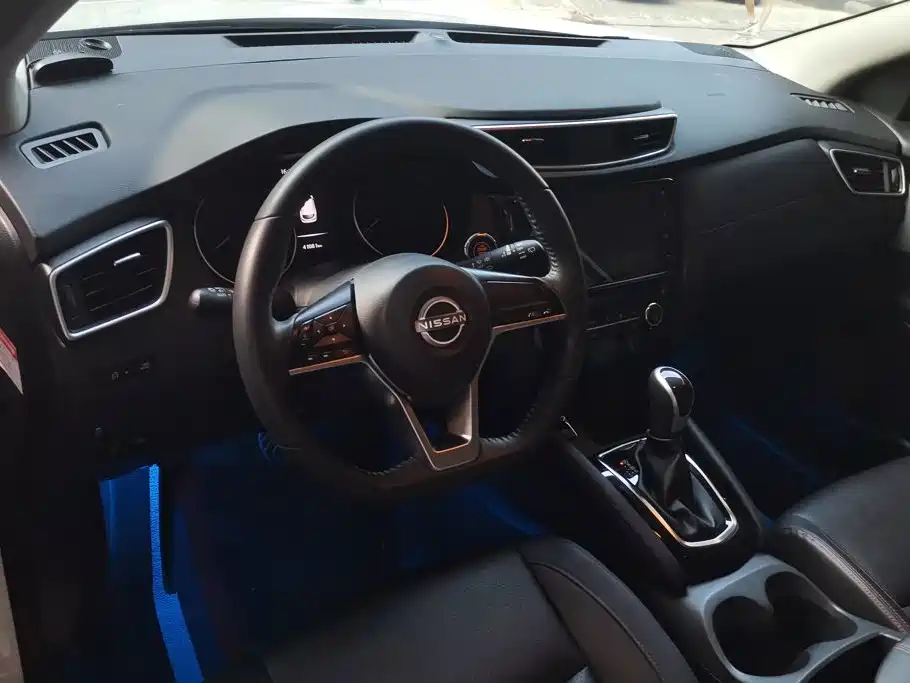 Nissan Qashqai — миниатюра 12