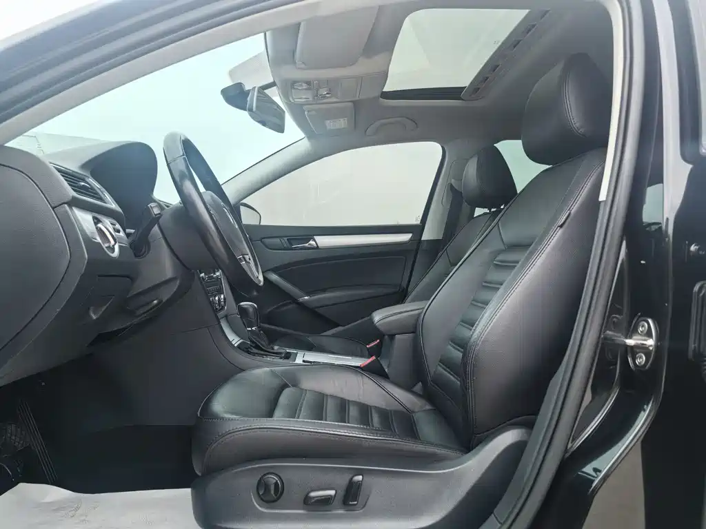 Volkswagen Passat 2014 1.8TSI DSG