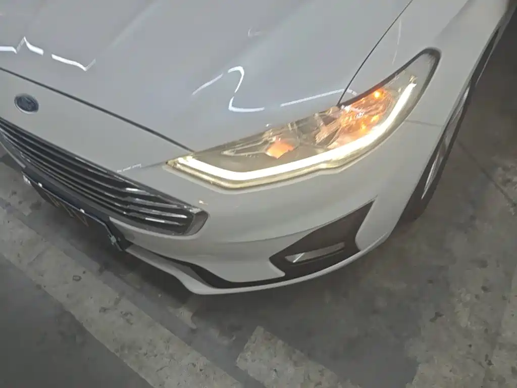 Ford Mondeo — миниатюра 24