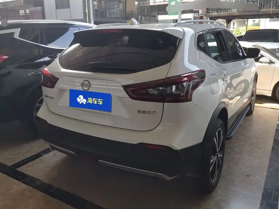 Nissan Qashqai — миниатюра 3