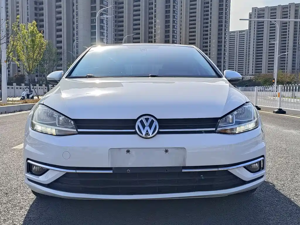 Volkswagen Golf 2018 230TSI AT Comfort