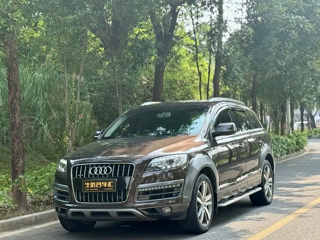 Купить Audi Q7