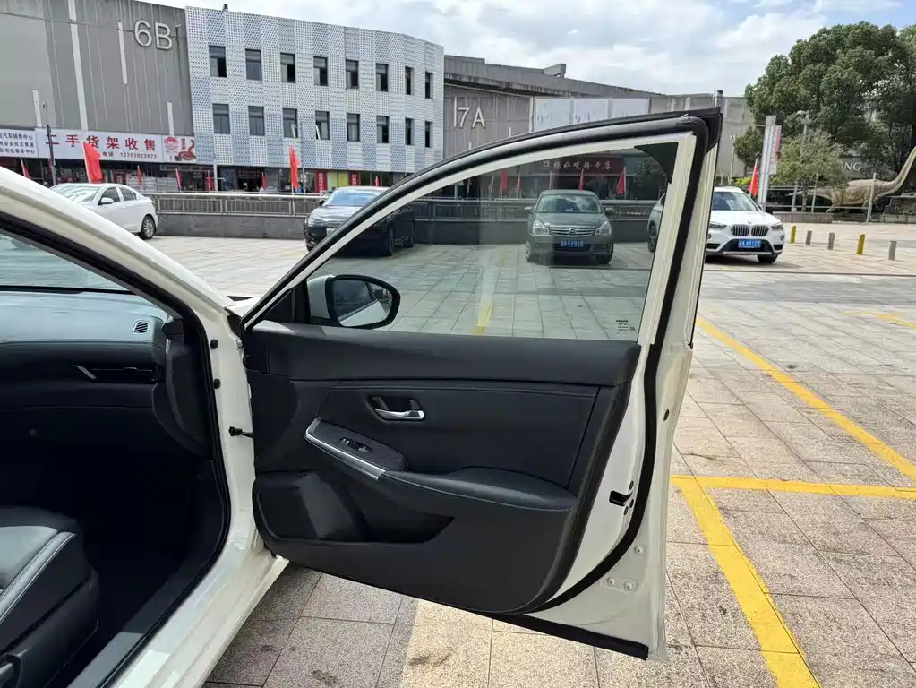 Nissan Sylphy — миниатюра 27