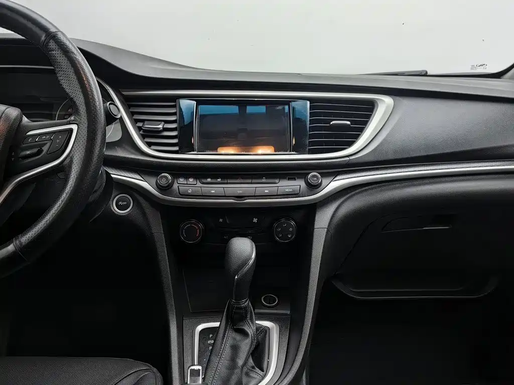 Buick Excelle — миниатюра 12