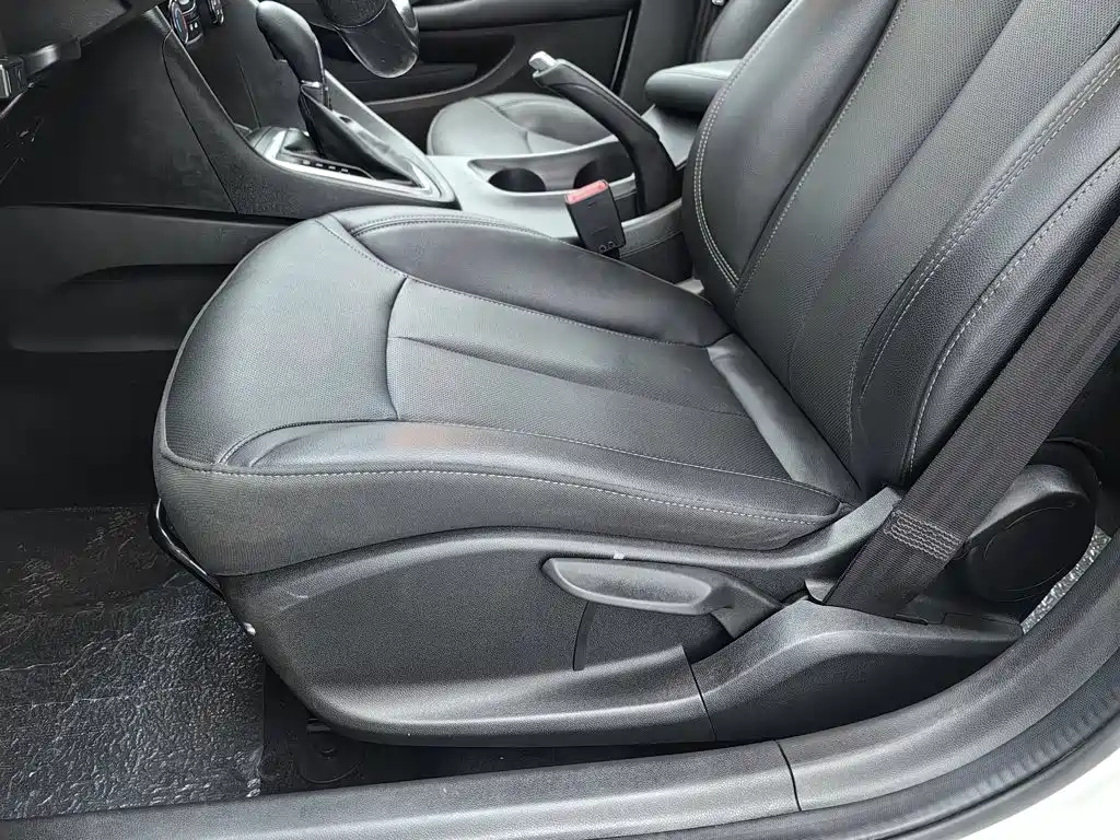 Buick Excelle — миниатюра 20