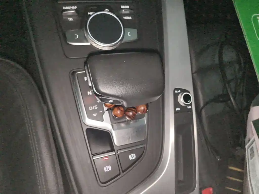 Audi A4L 2019 40 TFSI Fashion VI