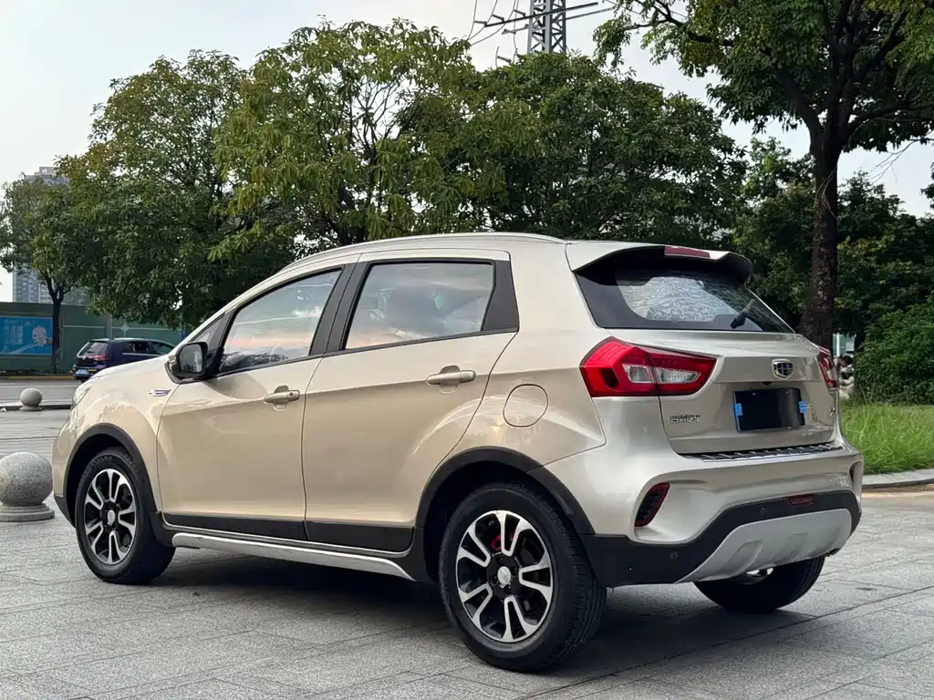 Geely Vision X3 — миниатюра 14
