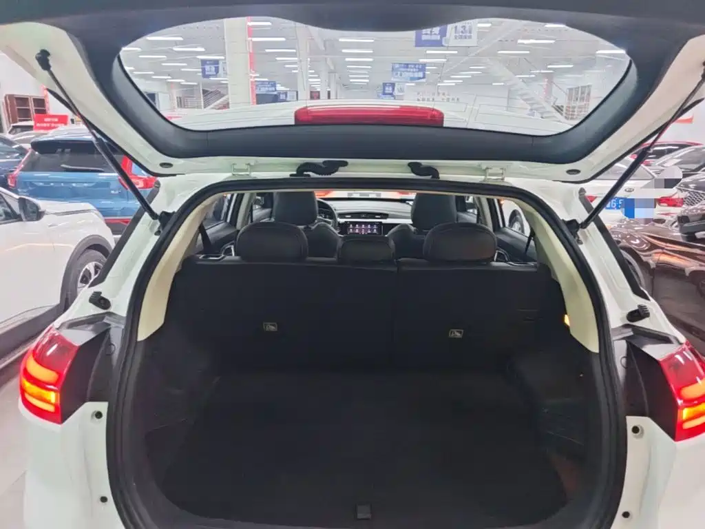 Geely Boyue — миниатюра 19