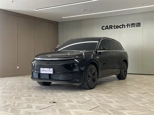 Li Auto IDEAL L6 2025