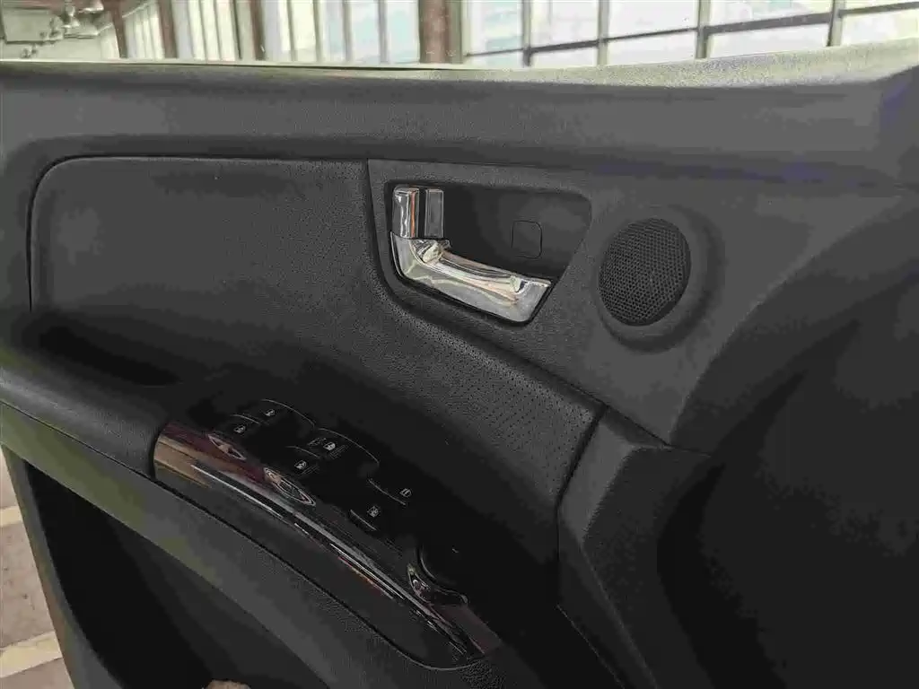 Kia Sportage — миниатюра 10