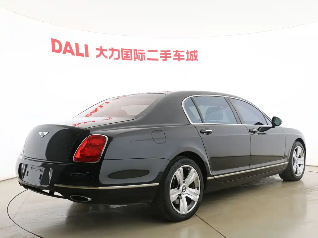 Bentley Flying Spur — миниатюра 13