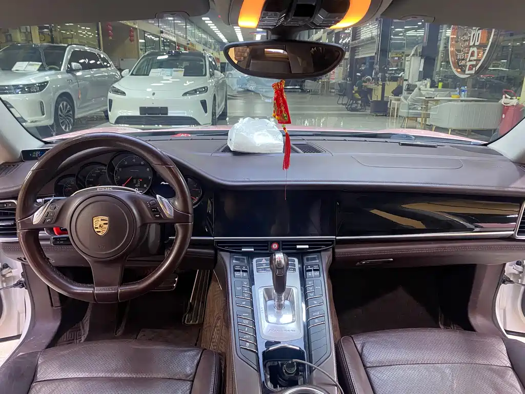 Porsche Panamera — миниатюра 18